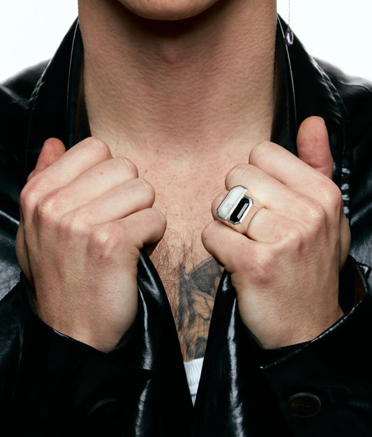Half Cut Howlite Signet Ring In Silver